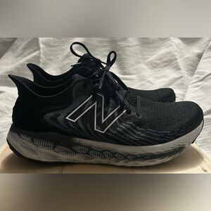 Men's New Balance Fresh Foam X 880v13 Black/White Running Shoes Size 9.5 4E